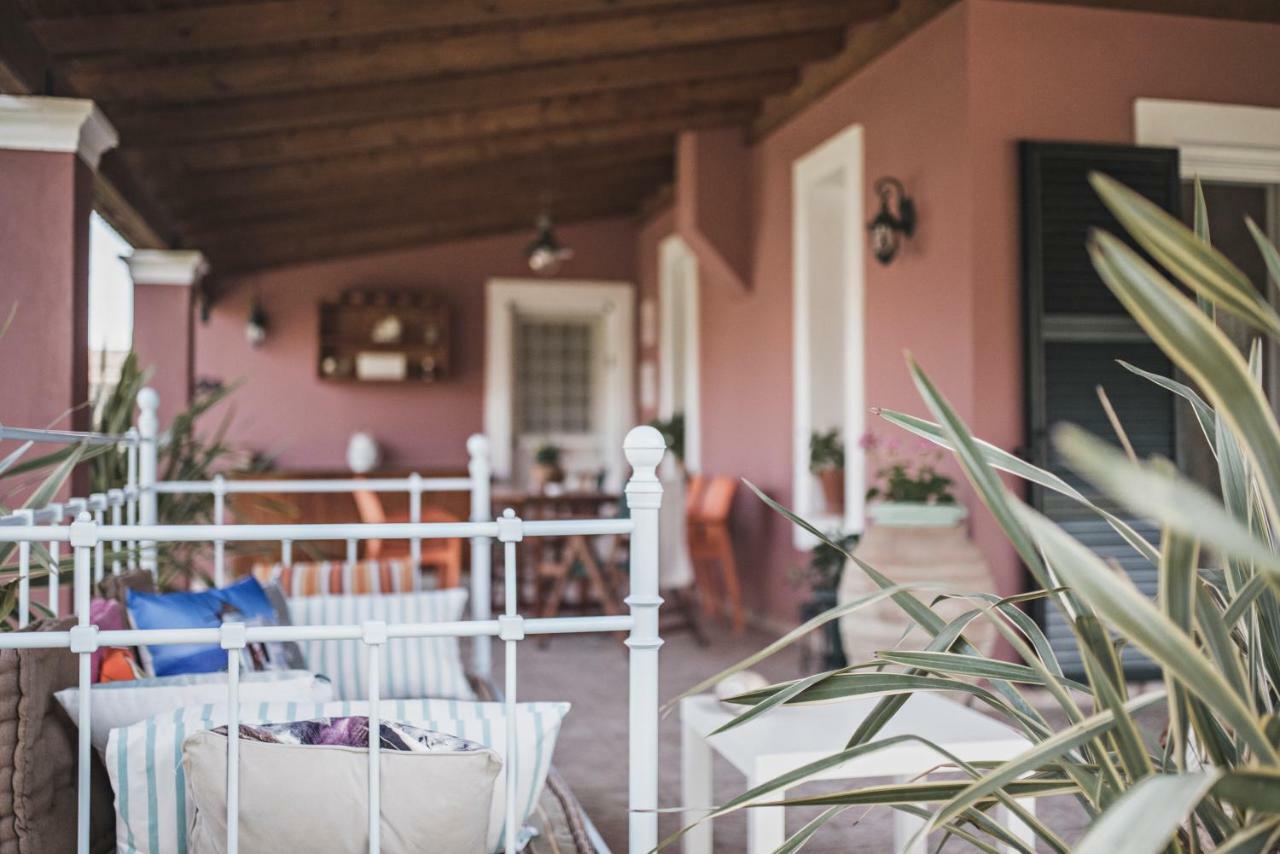 Birdsing Cottage Дассия Экстерьер фото