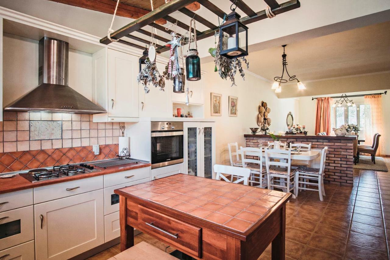 Birdsing Cottage Дассия Экстерьер фото